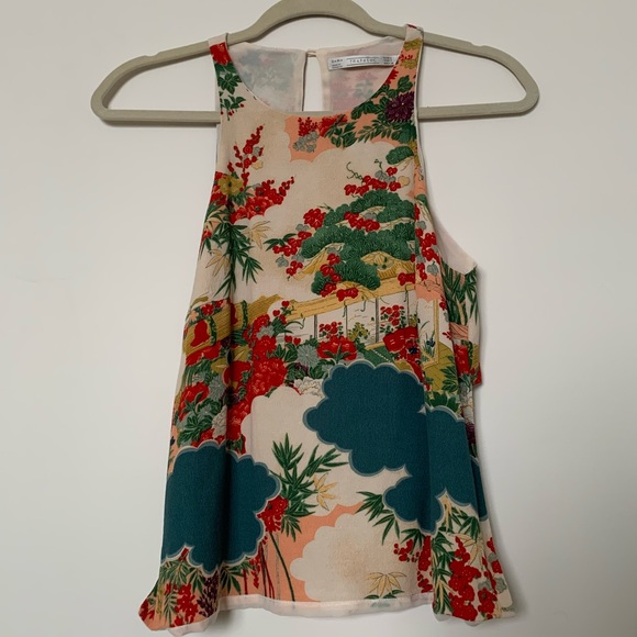 TWO FOR ONE BUNDLE- Two Flower Printed Tops - Picture 3 of 10